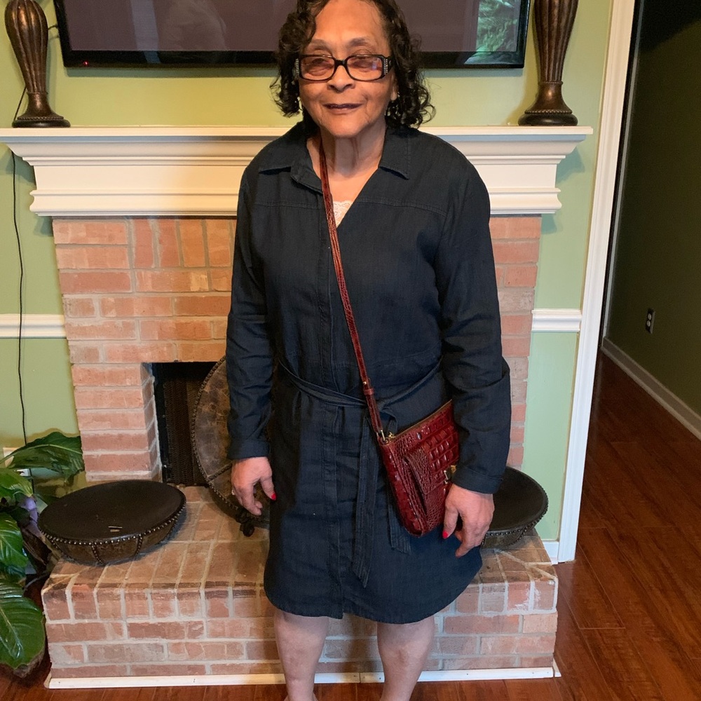 Meet your Posher, Alma Girl